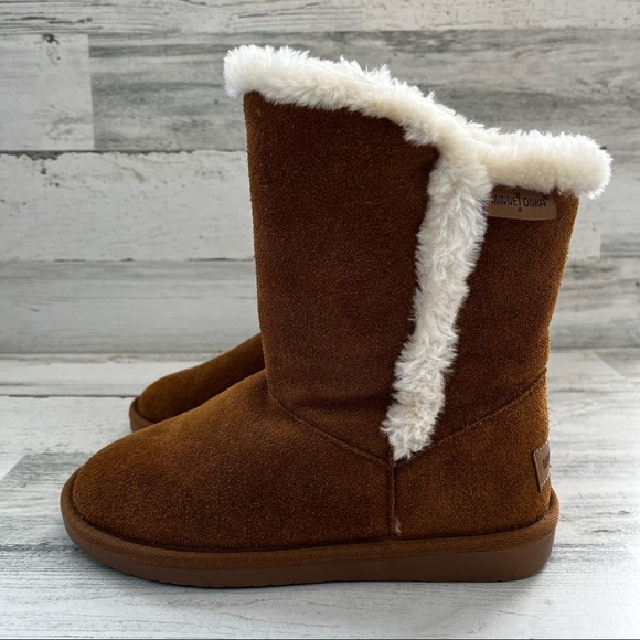 MINNETONKA Brown Suede Boots Size 6 - Picture 1 of 11